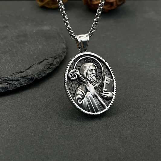 Retro Punk Oval Portrait Pendant Necklace For Men