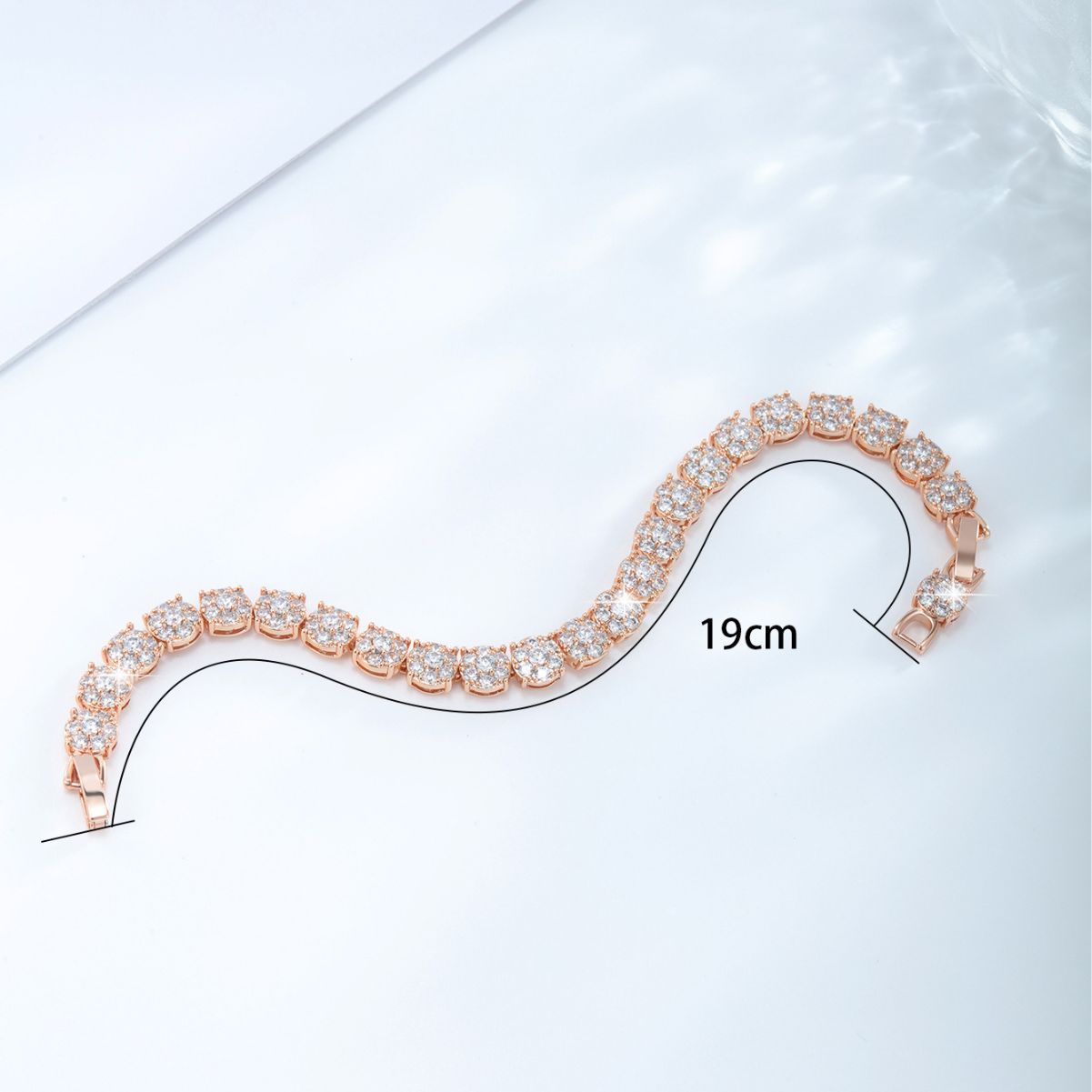 Luxurious Micro-paved Zircon Alloy Bracelet