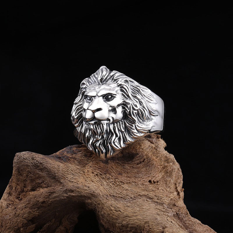 Cool Exquisitely 3D Carved Lion Adjustable Ring