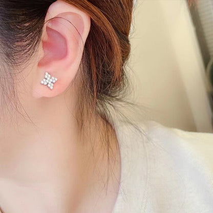 Fashion Simple Elegant Quatrefoil Zircon Earrings for Women