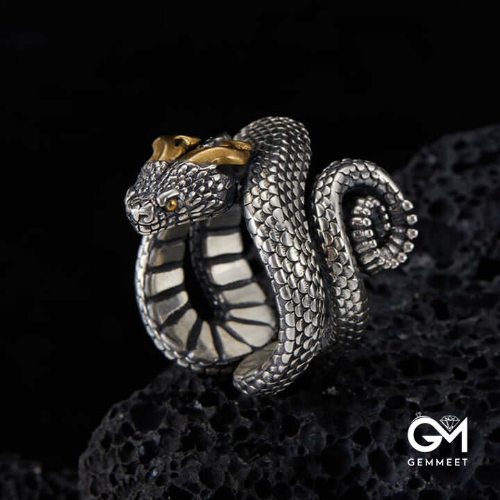 Powerful Norse Guardian: Jörmungandr Snake Ring