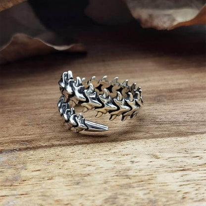 Gothic Punk Winding Centipede Ring