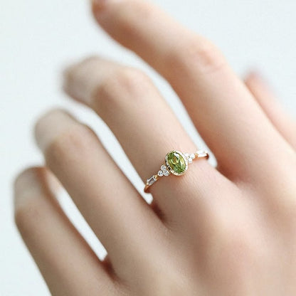 Peridot Vintage Golden Ring