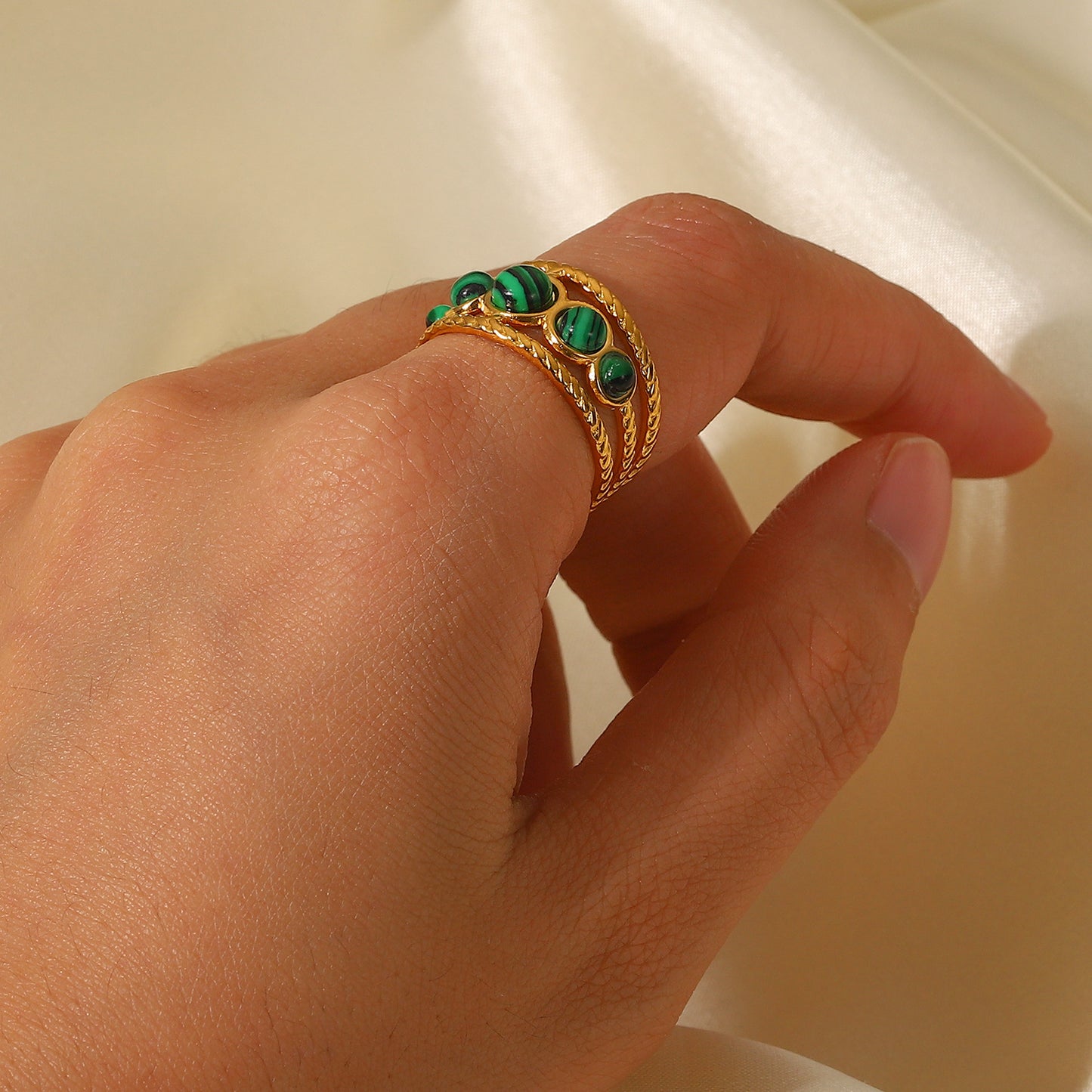 French Vintage Natural Stone 5 Malachite Hollow Ring