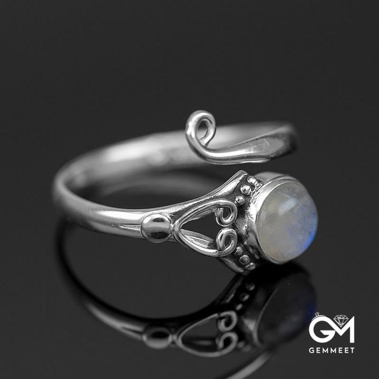 Round Cut Moonstone Retro Ring