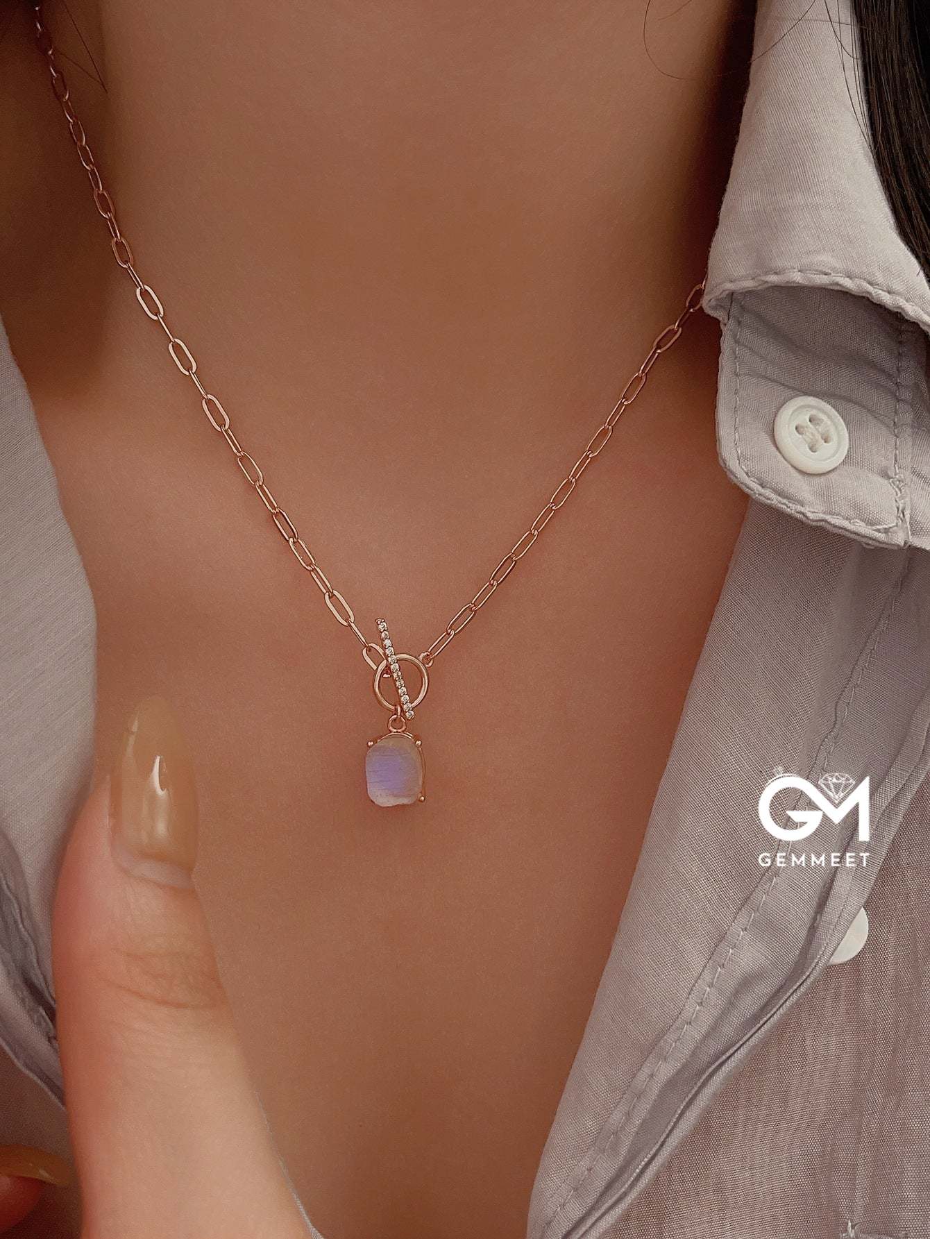 S925 Simple Buckle Moonstone Pendant Necklace