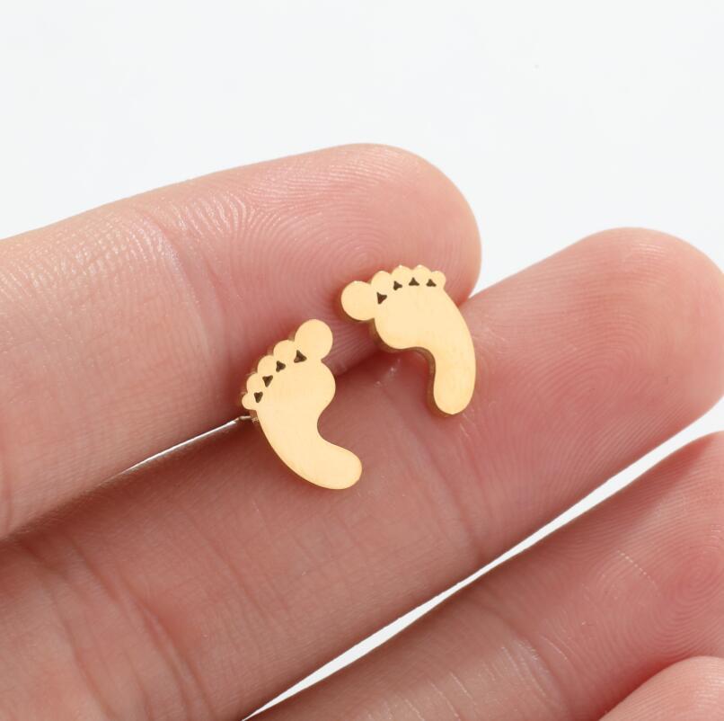 Cute MAMA Baby Feet Earring