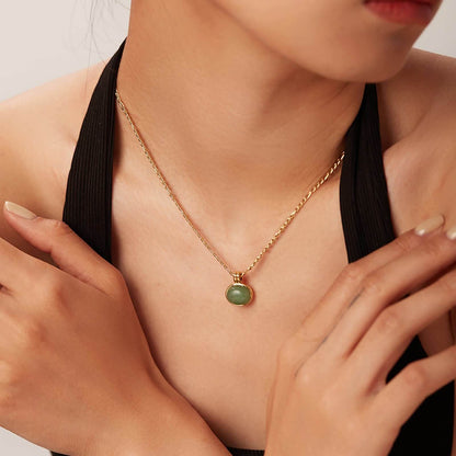 14k Green Aventurine Jade Oval Pendant Clavicle Necklace