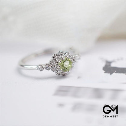 Round Peridot Flower Open Ring