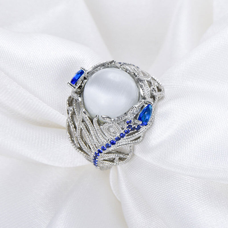 Luxurious Hollow Full Stone Moonstone Ring