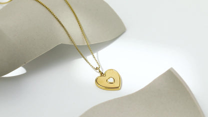 Heart IN Heart Shape Radial Texture Pendant Necklace