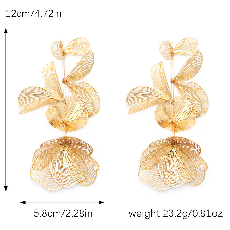 Retro Palace Style Golden Hollow Three-dimensional Flower Earrings