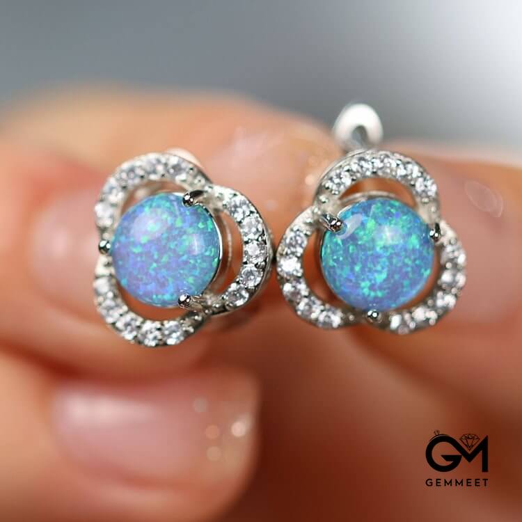 Opal White Zircon Clover Light Luxury Earrings