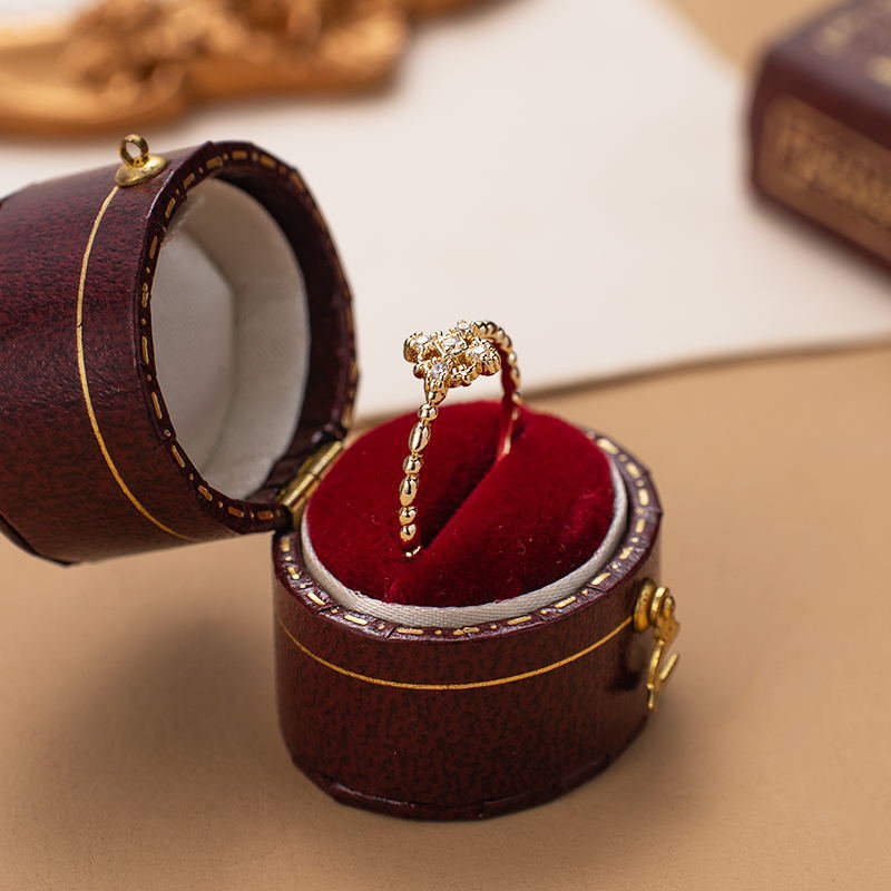 Exquisitely Zircon Inlaid Ring