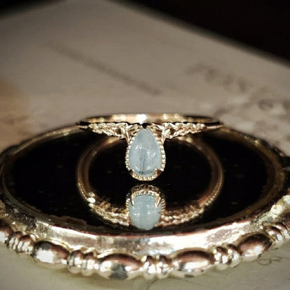 Natural Aquamarine Water Drop Leaf Ring