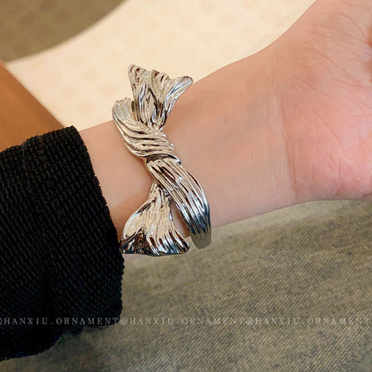 Bow Pleated Open Bracelet