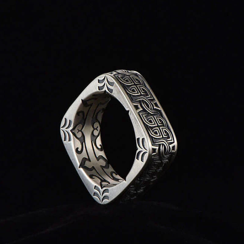 Vintage Carved Pattern Square Ring