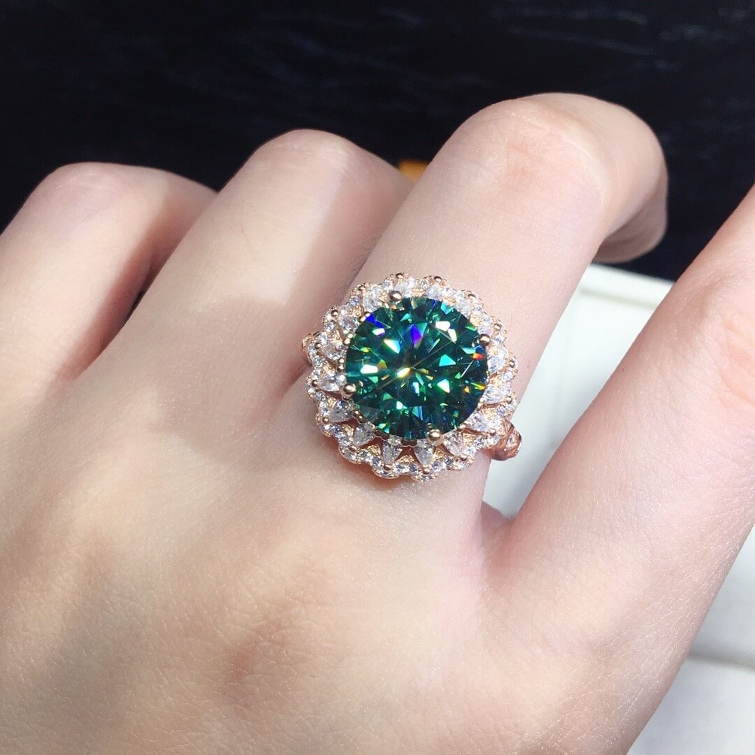 Luxurious Ring with Fire Sparkle Three Carat Zirconia in Maldivian Turquoise