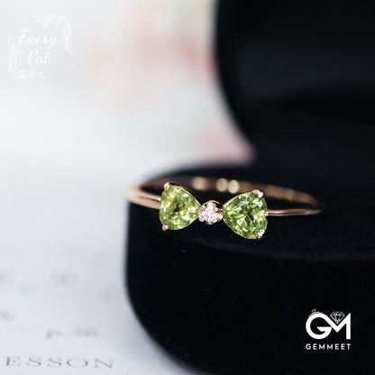 Simple Green Zircon Bow Ring