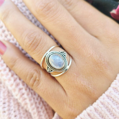 Bohemia Oval Cut Moonstone Ring