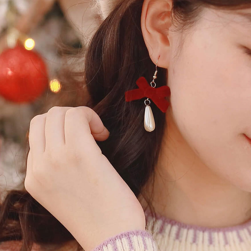 "Christmas Girl" Wine Red Velvet Bow Autumn and Winter Retro Sweet and Cute Imitation Pearl Earrings