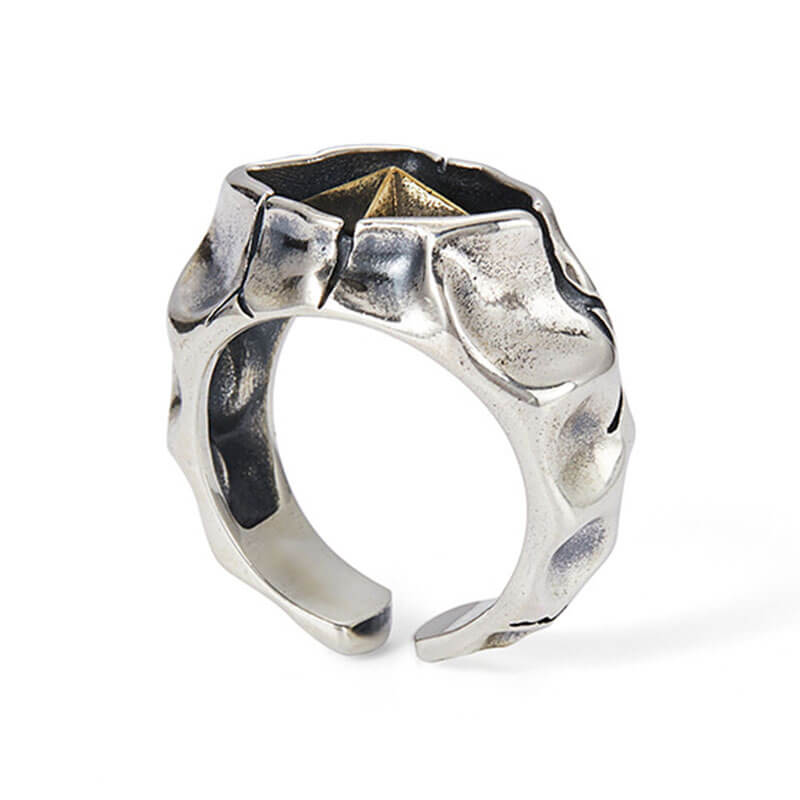 "Tearing Starlight" Retro Men's Gold Cross Ring