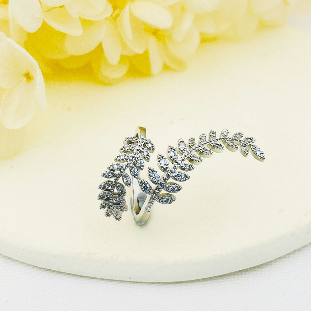 Creative Graceful Leaves Zircon Ring