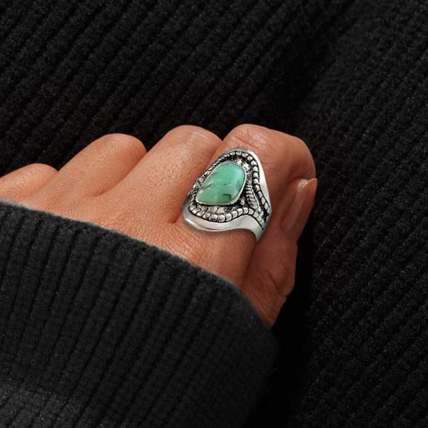 Vintage Large Turquoise Ring