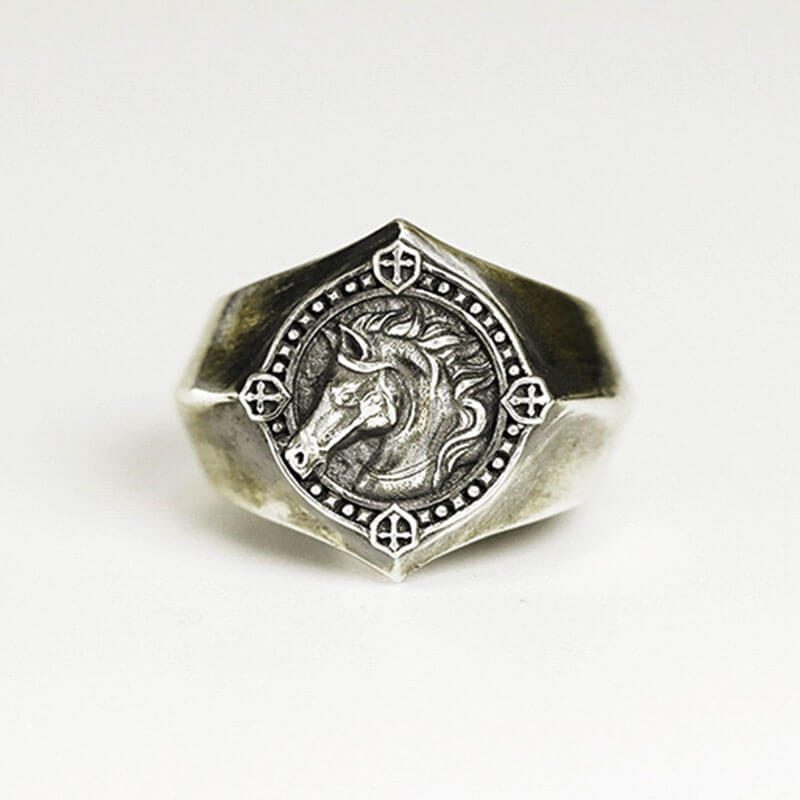 Retro War Horse Totem Signet Ring