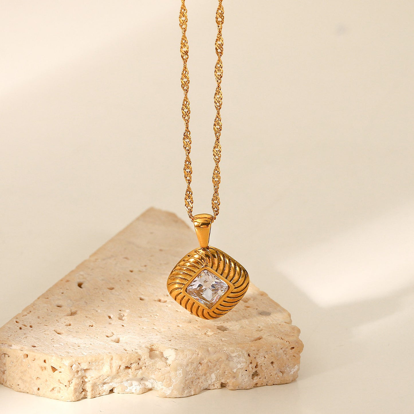 Cushion Type Halo Pendant Chain Necklace