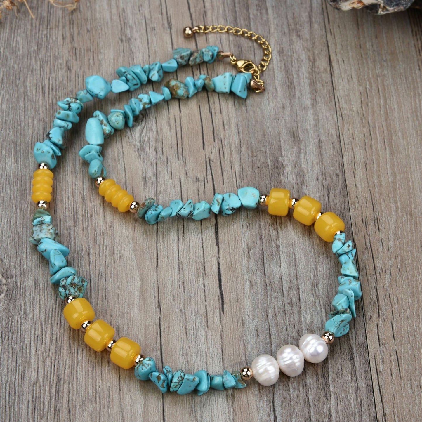 Imitation Beeswax Pearl Coconut Shell Necklace