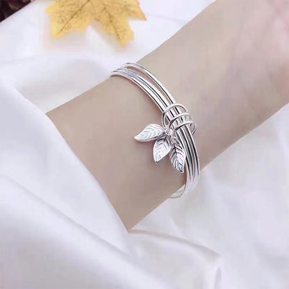 Glossy Leaf Closed Solid Bracelet