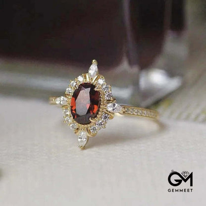 Vintage Ruby "Miss Rose" Atmosphere Ring