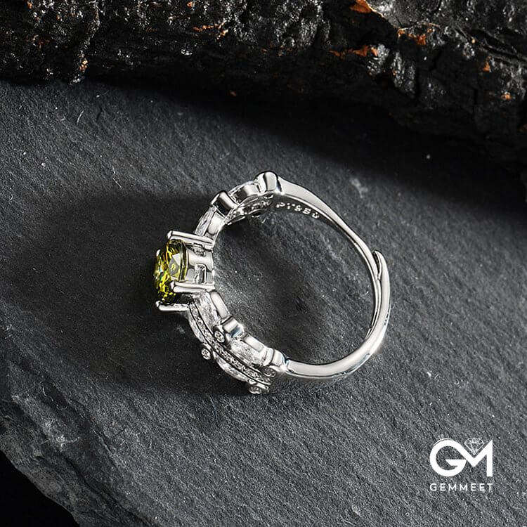 "The Jungle Angel" - Four Claws One Carat Peridot Ring