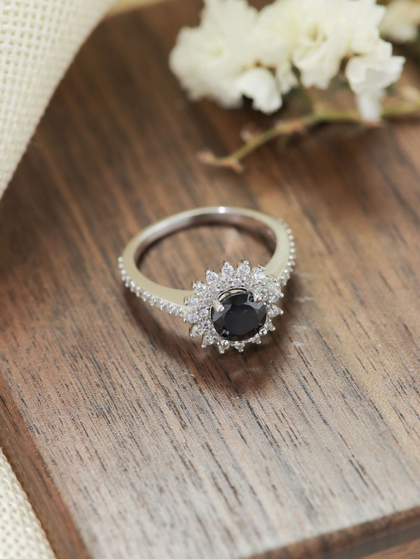 S925 Black Stone Sunflower Full Stones Ring