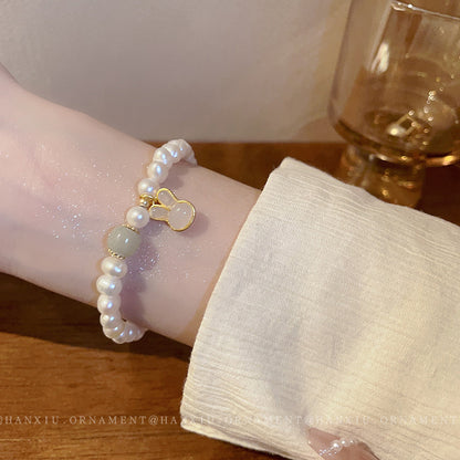 Freshwater Pearl Rabbit Fishtail Elastic Bracelet