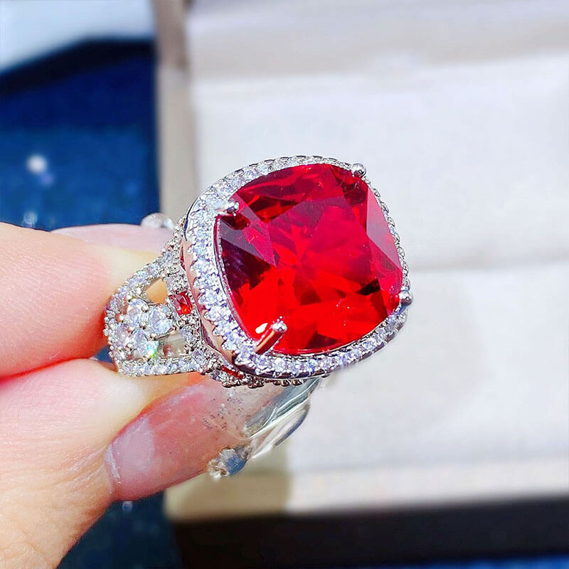 Micro-studded Diamond Imitation Cultured Emerald Ring Light Luxury Fanta Diamond Pigeon Blood Red Ring for Women