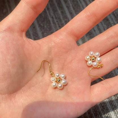 Dainty Daisy Pearl Earrings