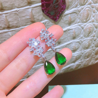 Long Fashion Teardrop Pear Stud Earrings Emerald Colored Treasure Earrings