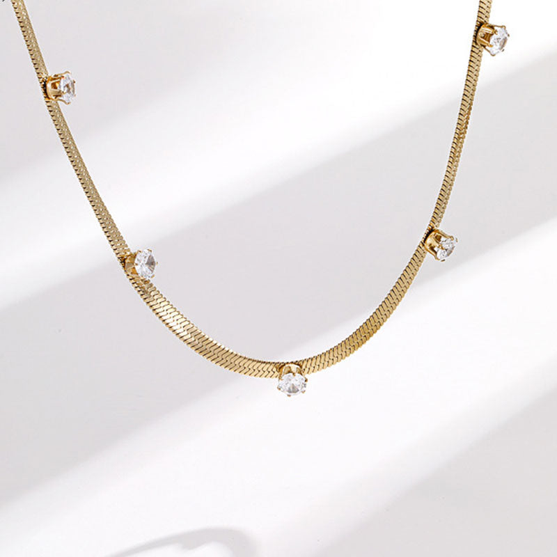 Vintage Gold Titanium Steel Inlaid Zircon Clavicle Chain