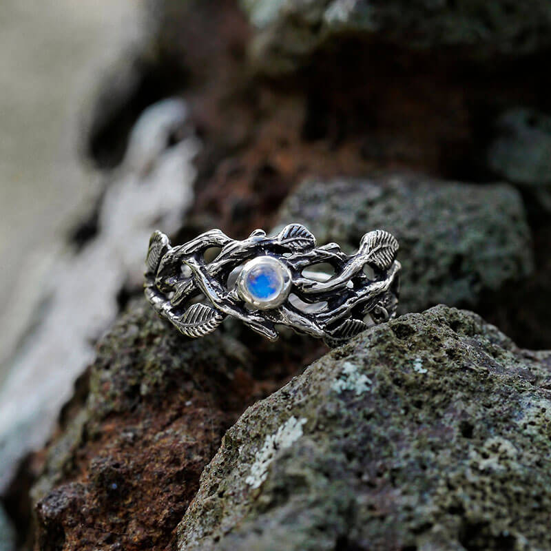 Retro Branch Leaf Hollow Moonstone Ring