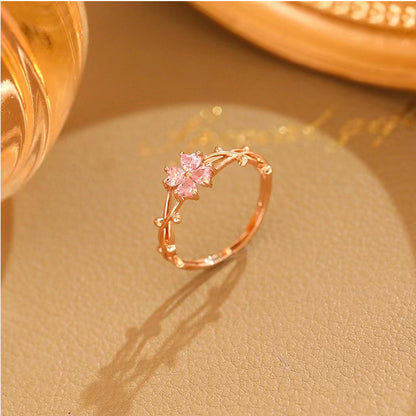 Crystal Four-Leaf Clover Love Peach Blossom Ring