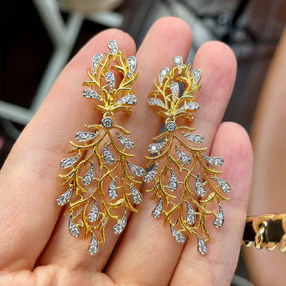 Textured Carved Gold Hollow Leaf Vein Shape Earrings Full Inlaid Zircon Light and Smart Leaf Earrings