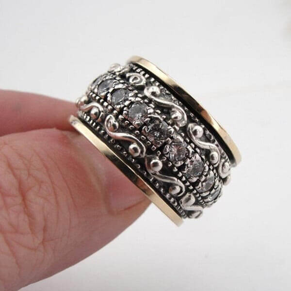 Vitange Carved Ring