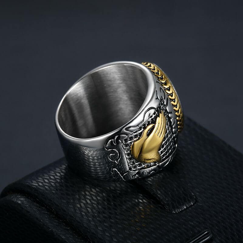 Explosive Hip-hop HIPHOP Jewelry Titanium Steel Color-preserving Vacuum-plated Gold-plated Hand of God Men's Ring