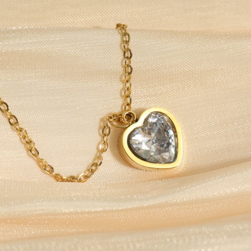 Golden Halo Heart Shape Pendant Necklace