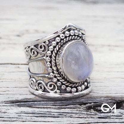 Bohemia Vintage Natural Moonstone Ring