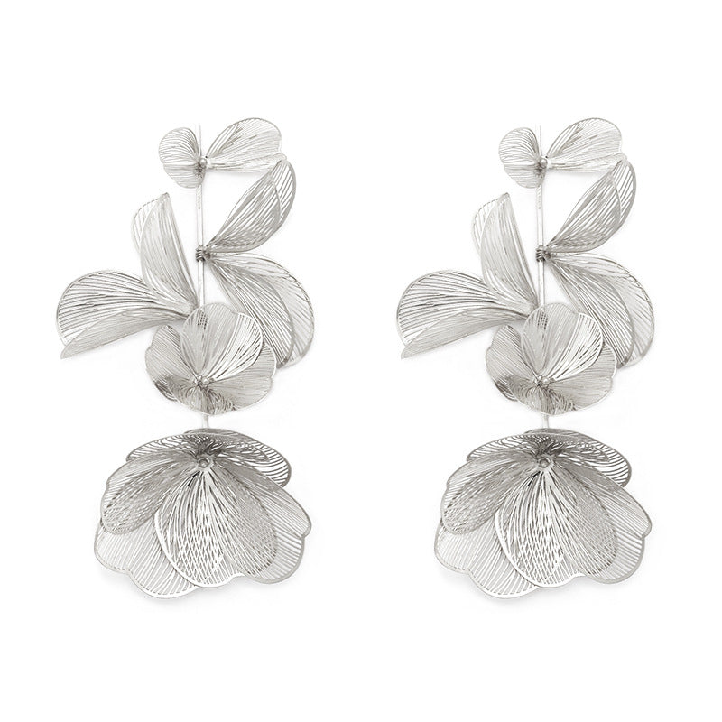 Retro Palace Style Golden Hollow Three-dimensional Flower Earrings