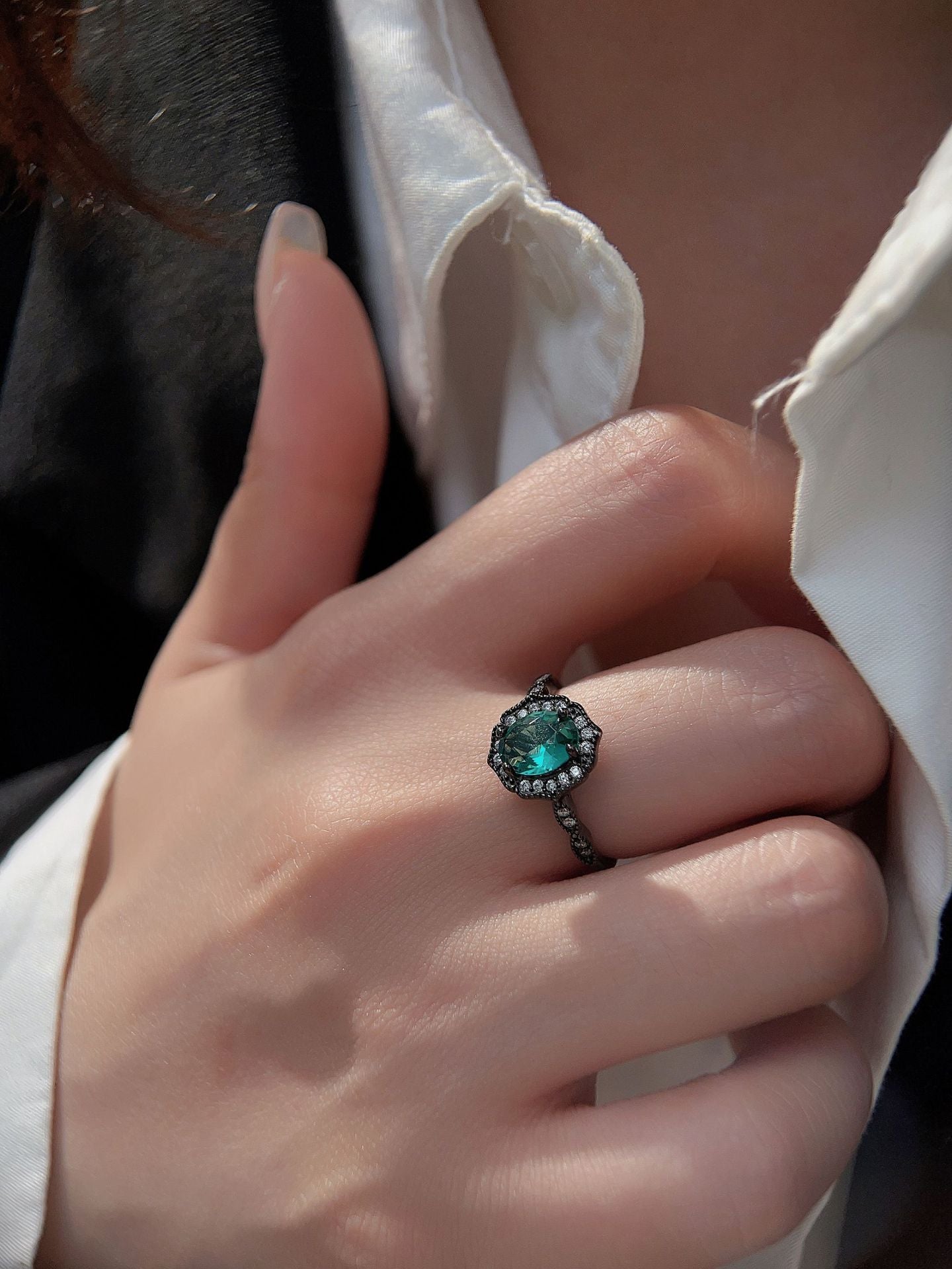 S925 Black Gold Oval Cut Paraiba Ring