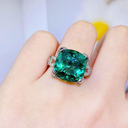 Imitation Natural Aquamarine Topaz 15 Carat Imitation Emerald Colored Gemstone Ring